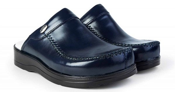https://www.sabomar.com/Orion Navy Blue Classic Men's Sabo Slippers