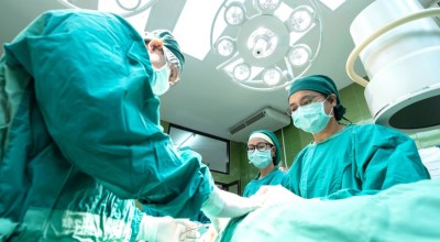 Ameliyathanelerde Giyilen Terliklerin Özellikleri, Kalitesi ve Önemi Ameliyathanelerde Giyilen Terliklerin Özellikleri, Kalitesi ve Önemi