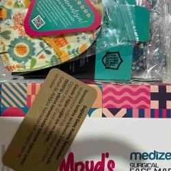 Çok kaliteli ve rahat. Paketleme çok iyi. Hediyeniz ve notunuz çok ince bir davranış,teşekkürler.