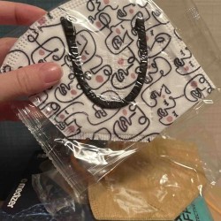 Tüm renklerini severek kullandığım bir marka.